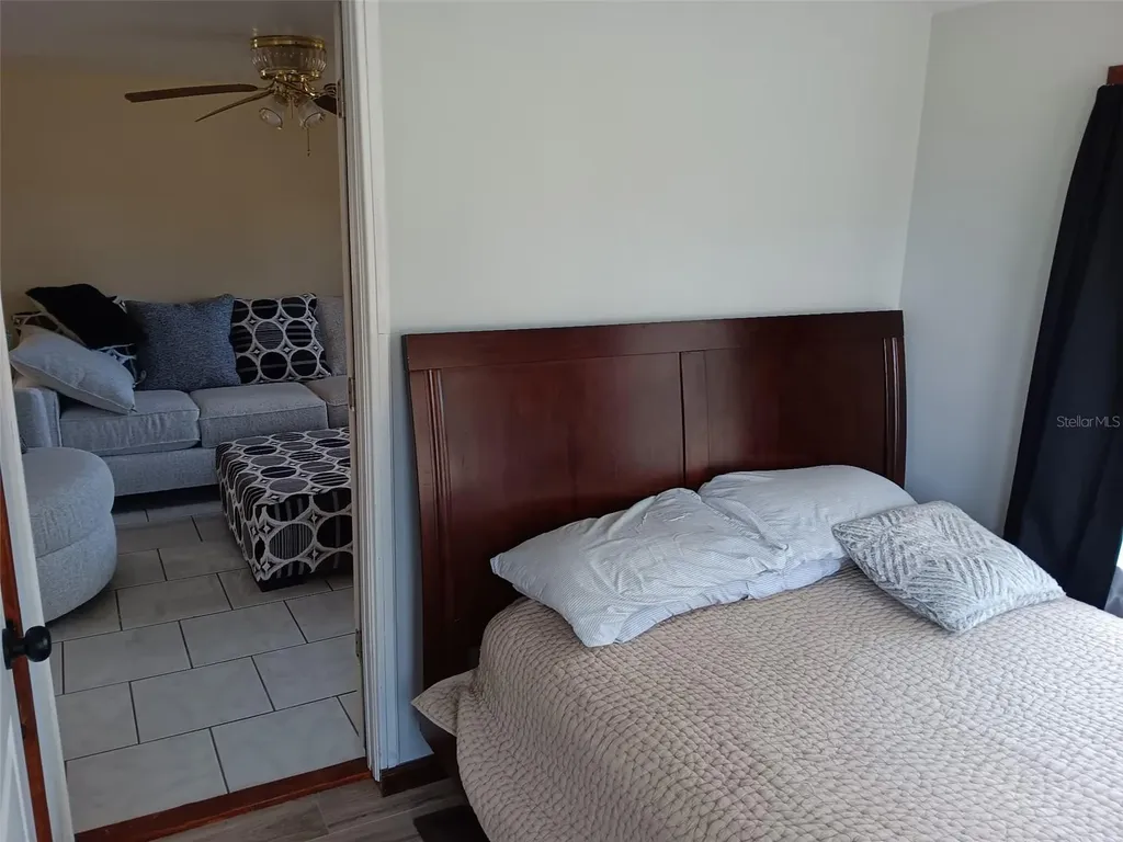 5647 19th Street Zephyrhills FL 33542