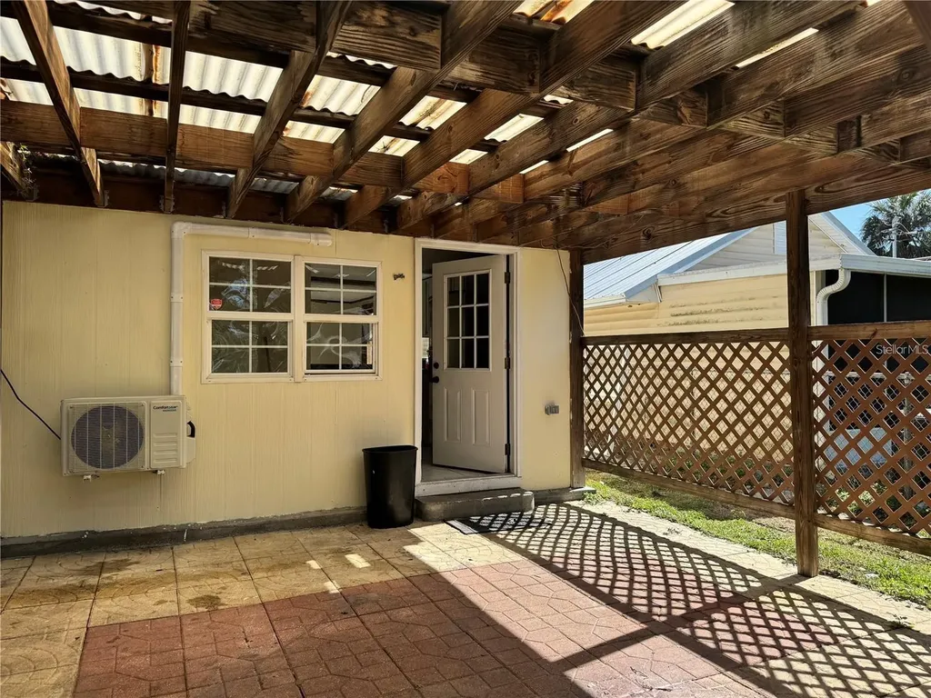 5647 19th Street Zephyrhills FL 33542