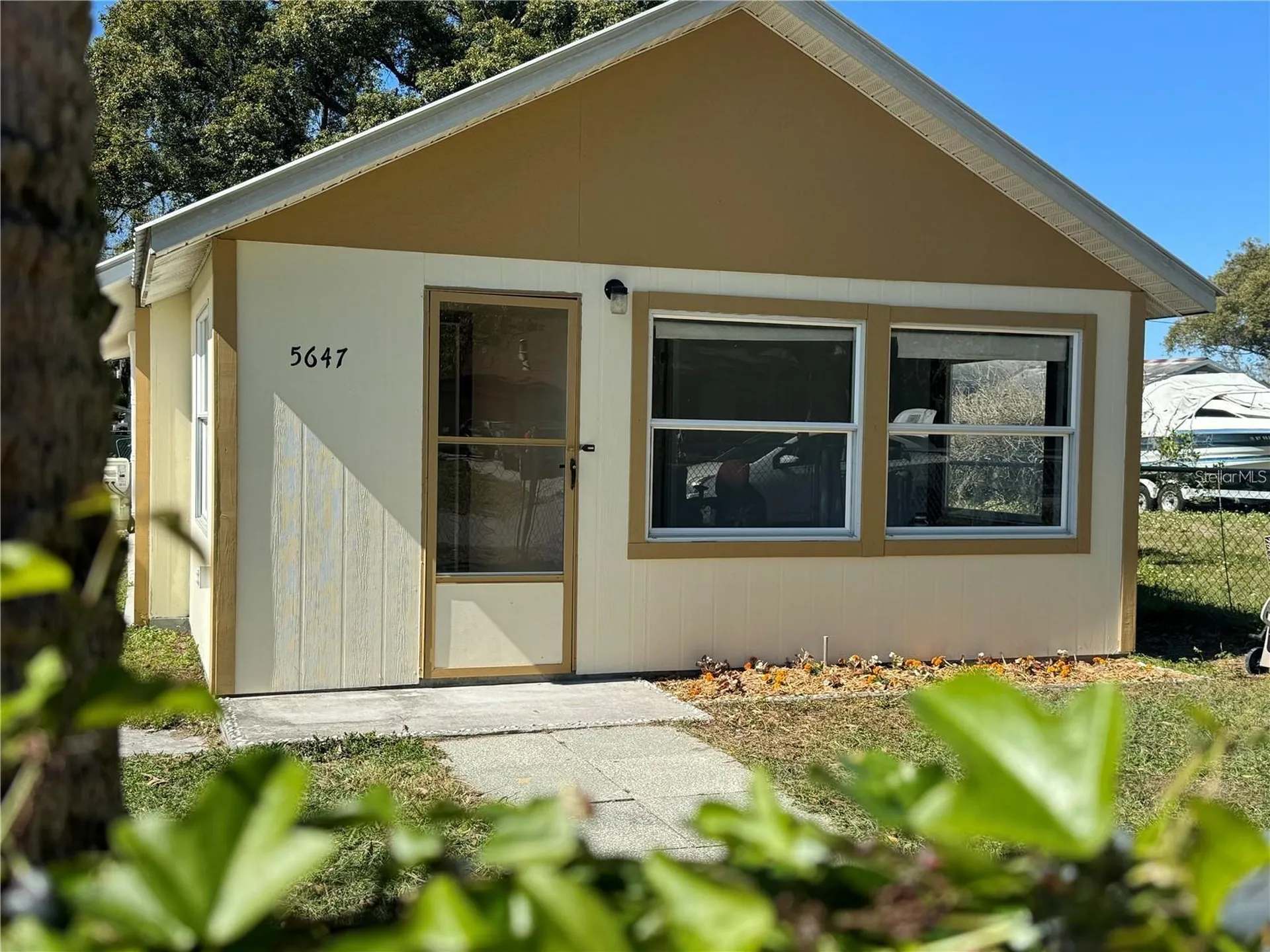 5647 19th Street Zephyrhills FL 33542
