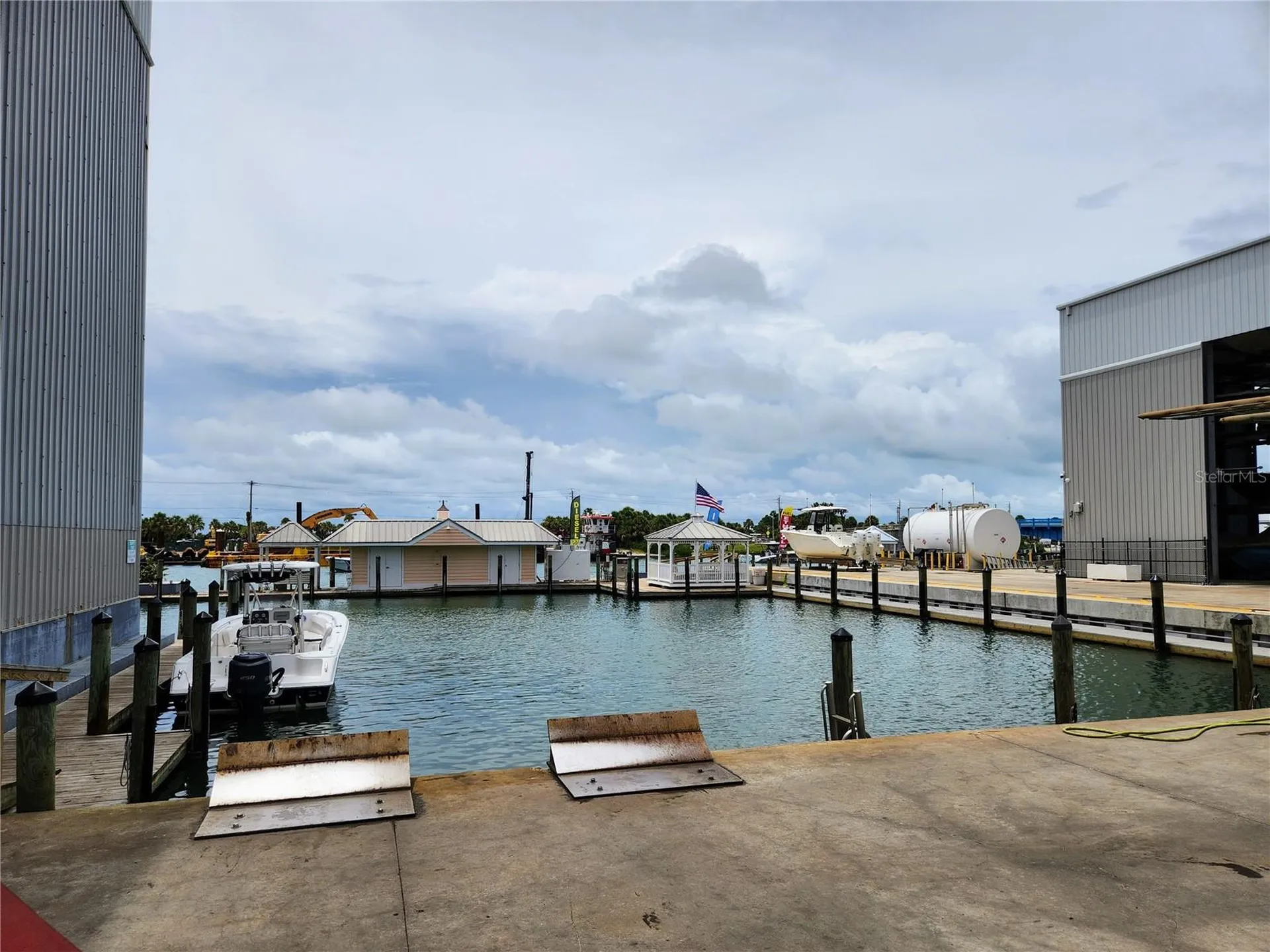 100 Circuit Road Nokomis FL 34275