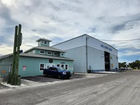 100 Circuit Road Nokomis FL 34275