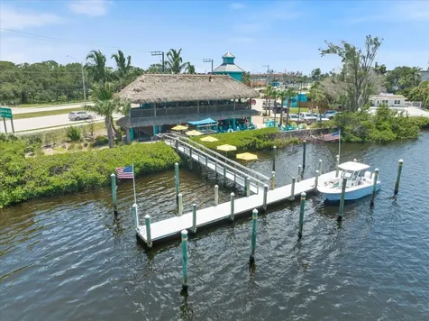 100 Circuit Road Nokomis FL 34275