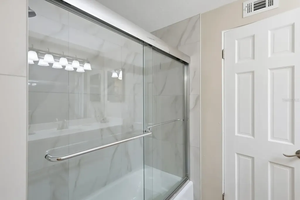 573 Spanish Drive N Longboat Key FL 34228