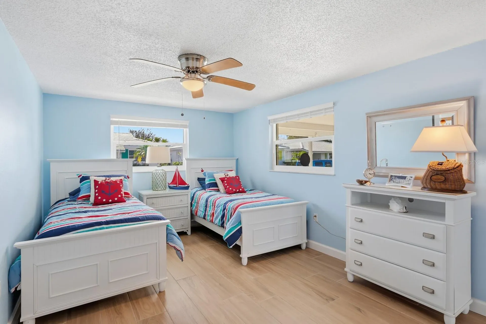 573 Spanish Drive N Longboat Key FL 34228