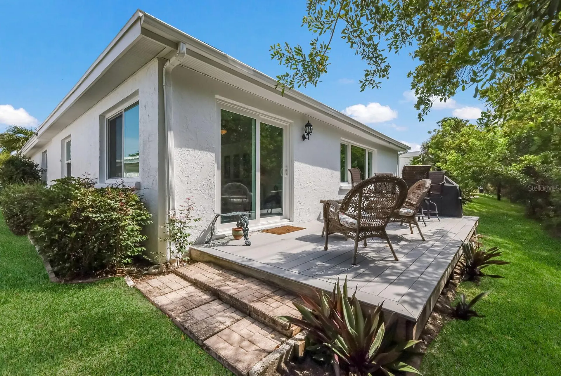 573 Spanish Drive N Longboat Key FL 34228