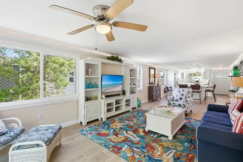 573 Spanish Drive N Longboat Key FL 34228