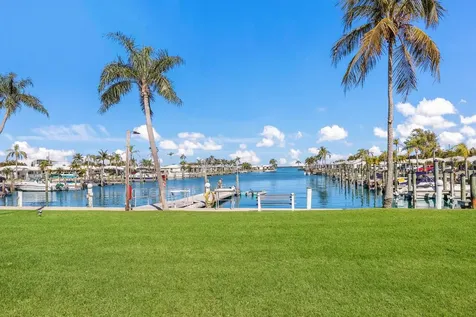 573 Spanish Drive N Longboat Key FL 34228