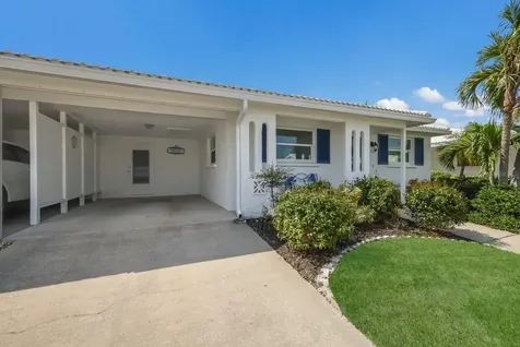 573 Spanish Drive N Longboat Key FL 34228
