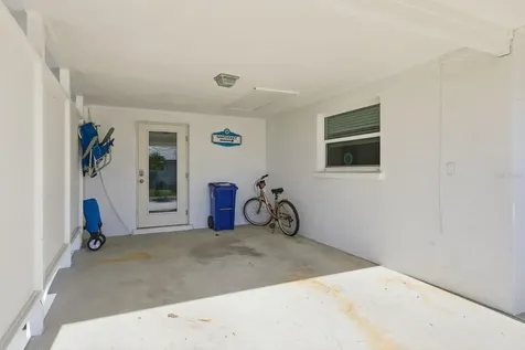 573 Spanish Drive N Longboat Key FL 34228