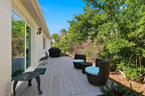573 Spanish Drive N Longboat Key FL 34228