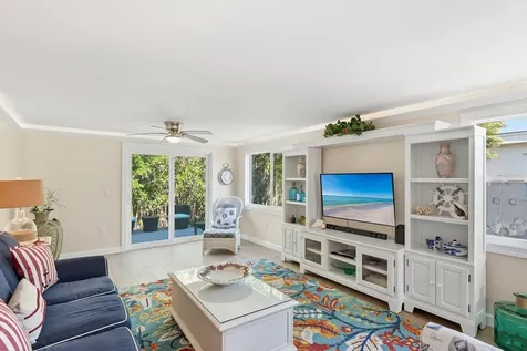 573 Spanish Drive N Longboat Key FL 34228