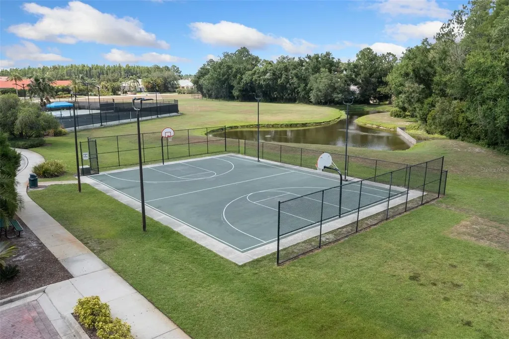 11006 Tahiti Isle Lane Tampa FL 33647