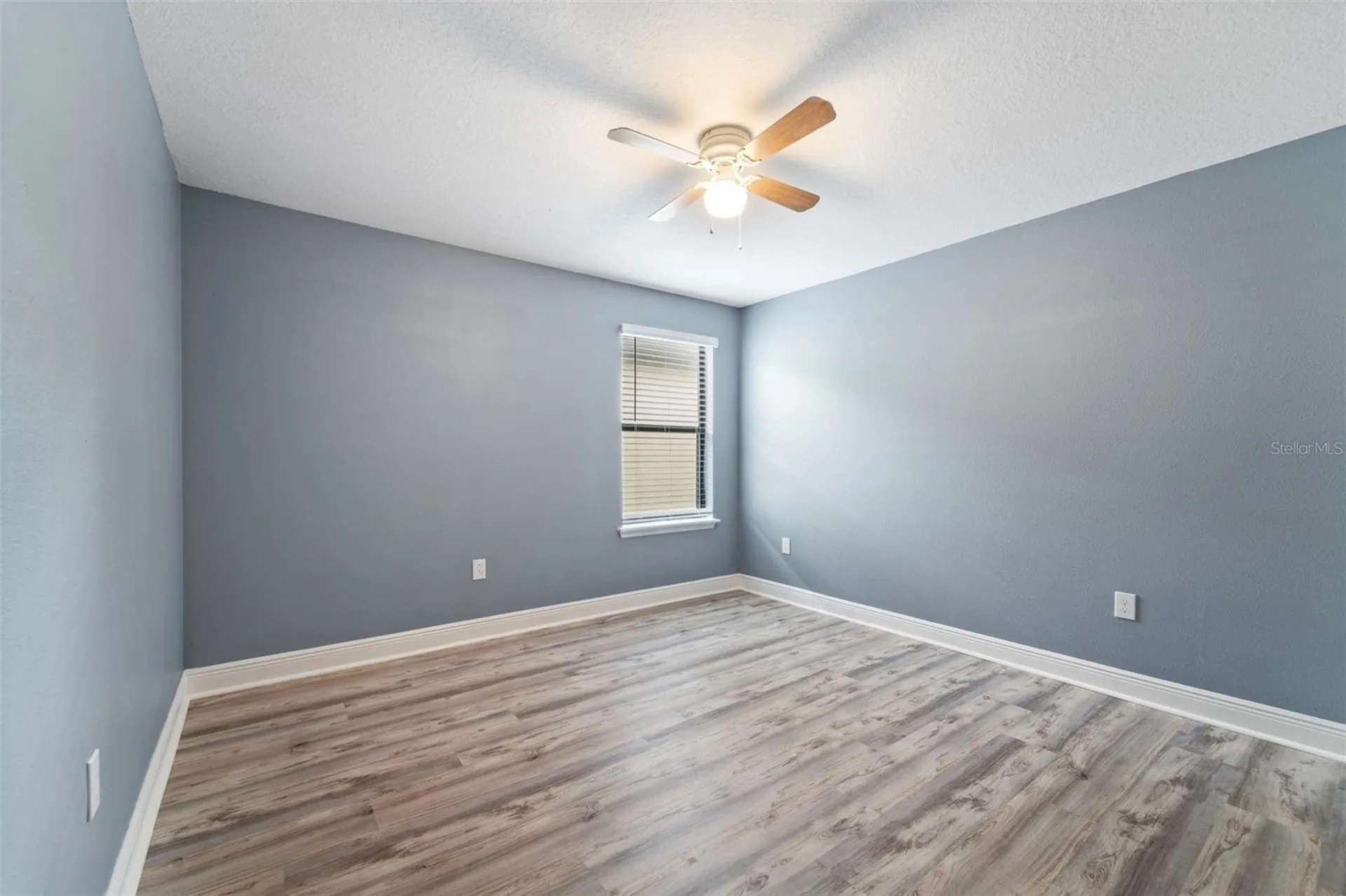 11006 Tahiti Isle Lane Tampa FL 33647