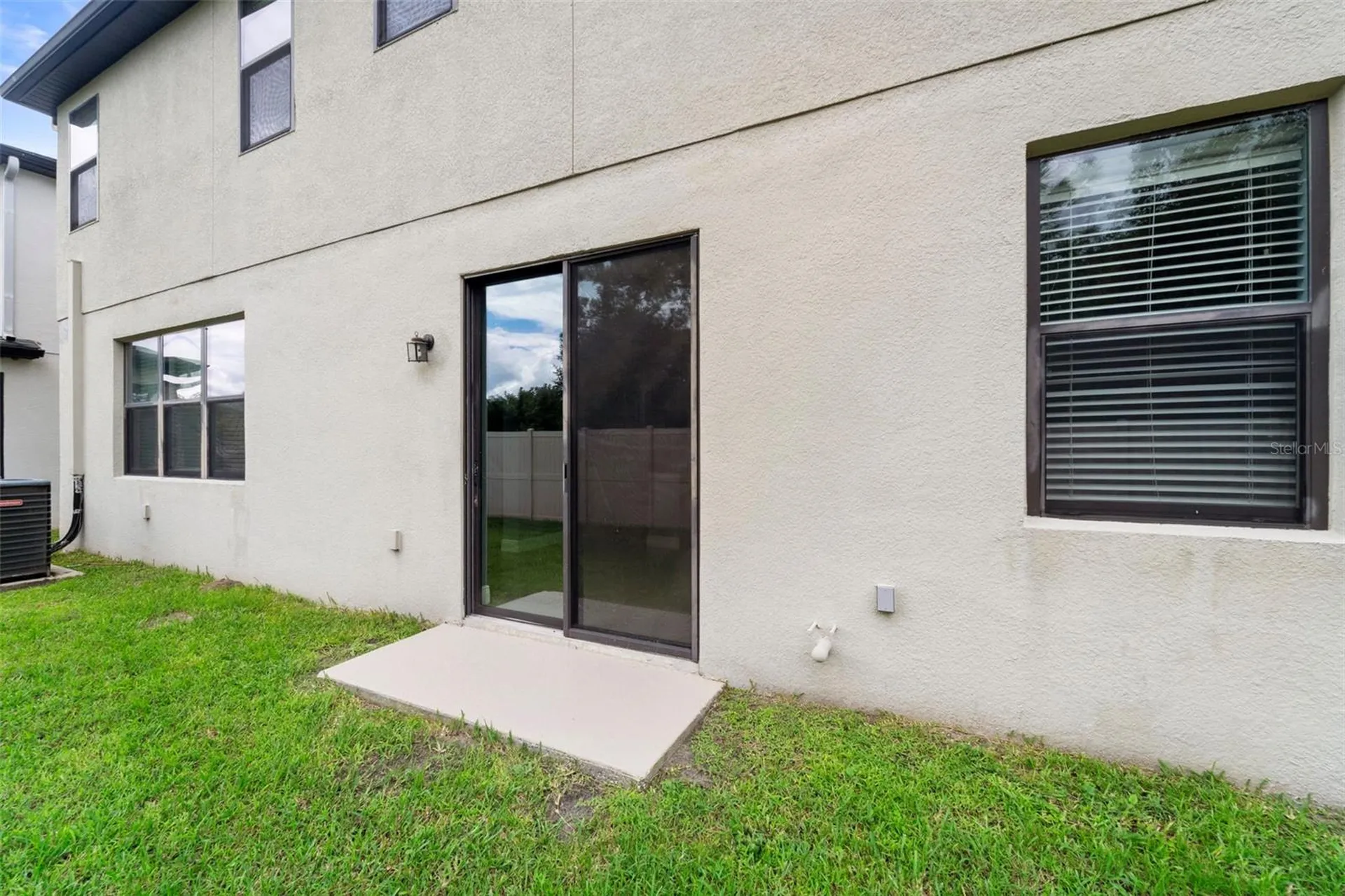 11006 Tahiti Isle Lane Tampa FL 33647