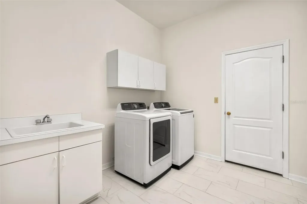 2018 SW 102nd Terrace Gainesville FL 32607