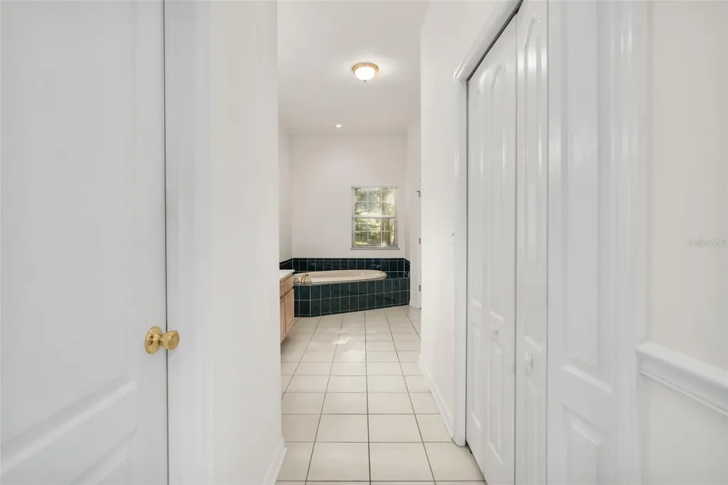 2018 SW 102nd Terrace Gainesville FL 32607
