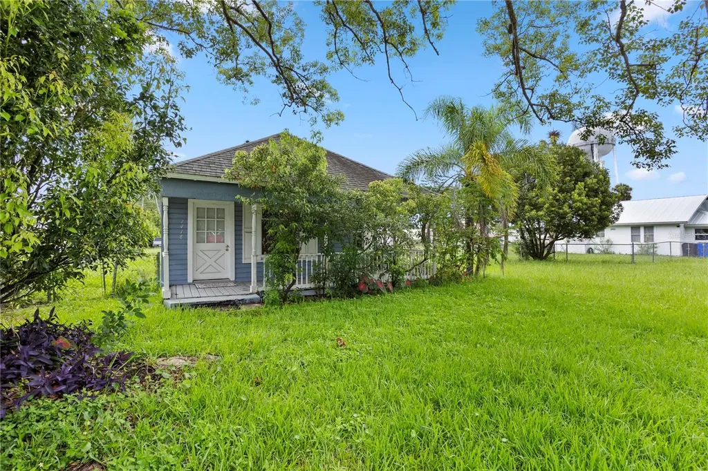 1418 Massachussetts Avenue St Cloud FL 34769