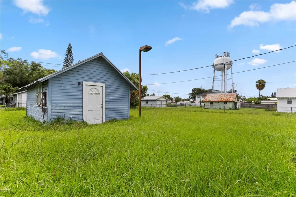 1418 Massachussetts Avenue St Cloud FL 34769