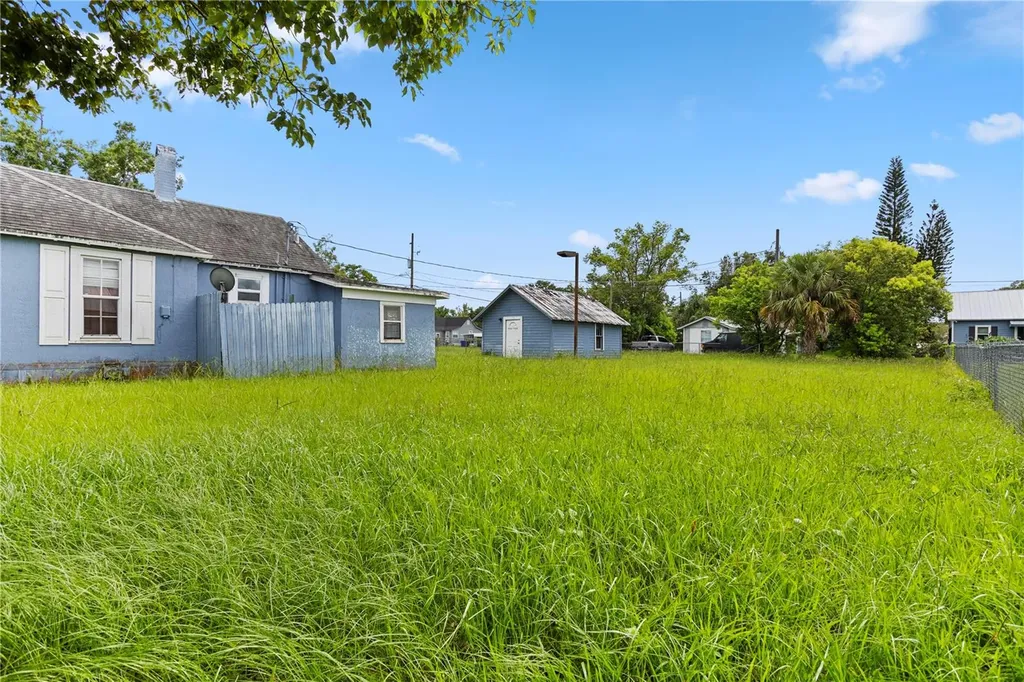 1418 Massachussetts Avenue St Cloud FL 34769