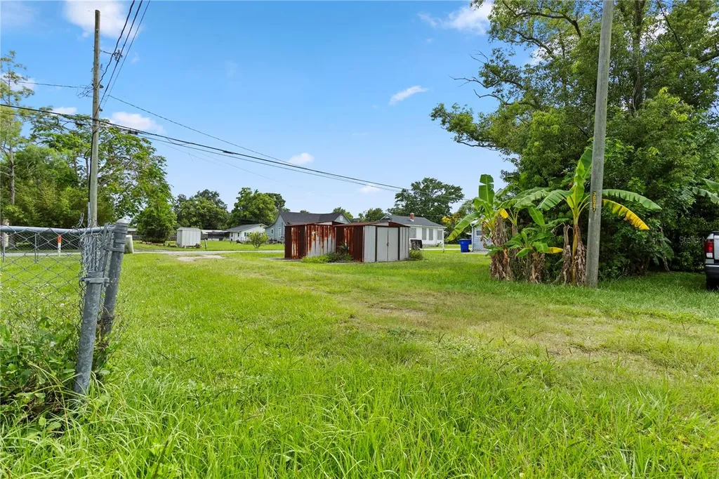 1418 Massachussetts Avenue St Cloud FL 34769