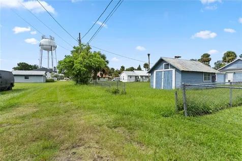 1418 Massachussetts Avenue St Cloud FL 34769