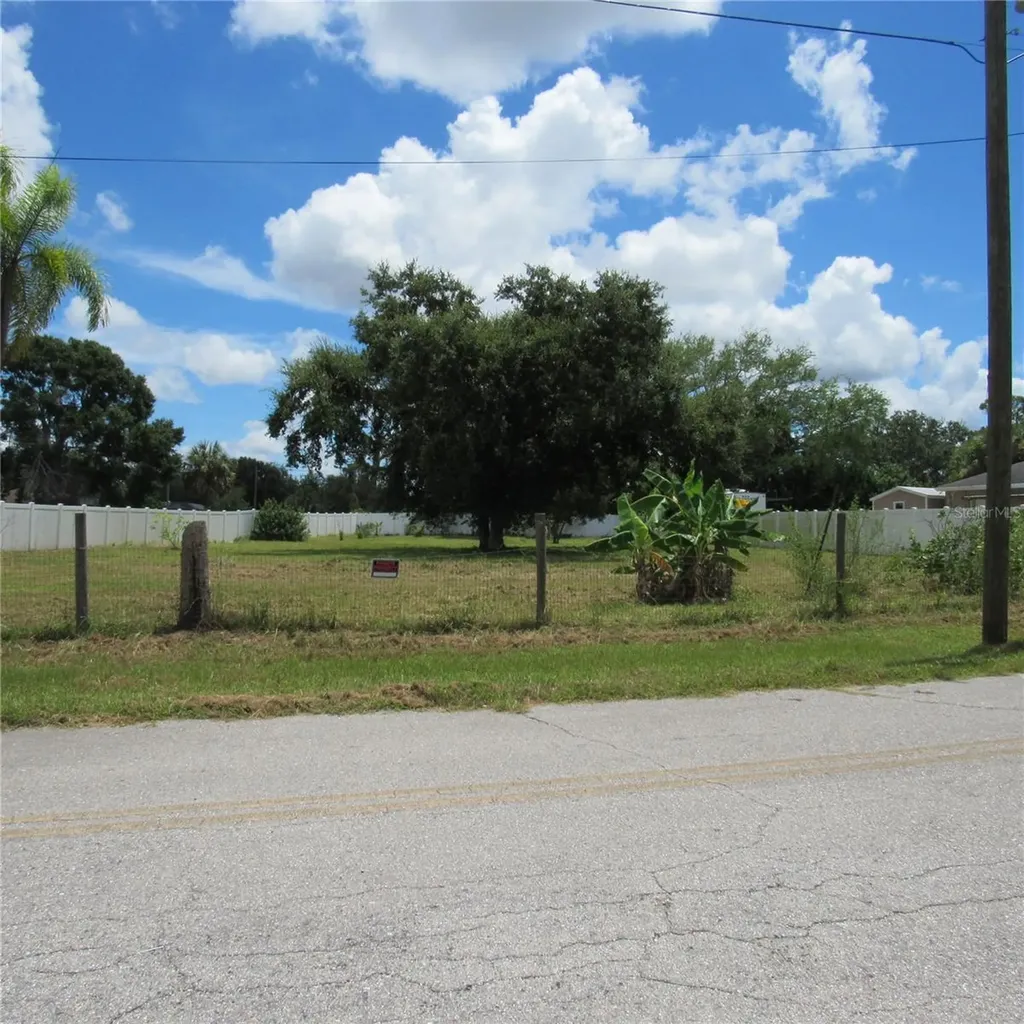 6725 Quonset Road Bradenton FL 34203