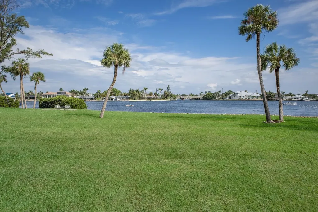 6300 Flotilla Drive Holmes Beach FL 34217