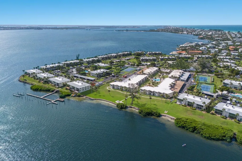 6300 Flotilla Drive Holmes Beach FL 34217