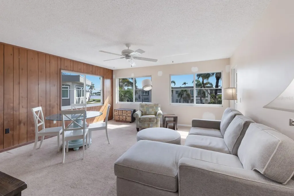 6300 Flotilla Drive Holmes Beach FL 34217