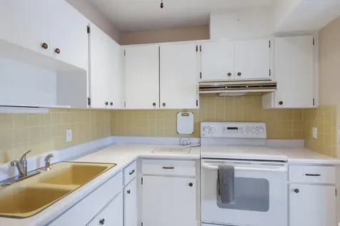 6300 Flotilla Drive Holmes Beach FL 34217
