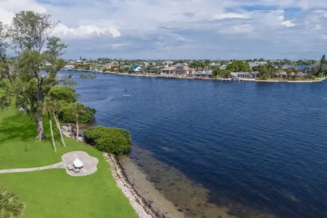6300 Flotilla Drive Holmes Beach FL 34217