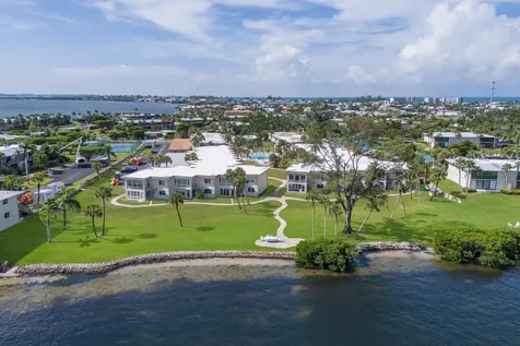 6300 Flotilla Drive Holmes Beach FL 34217