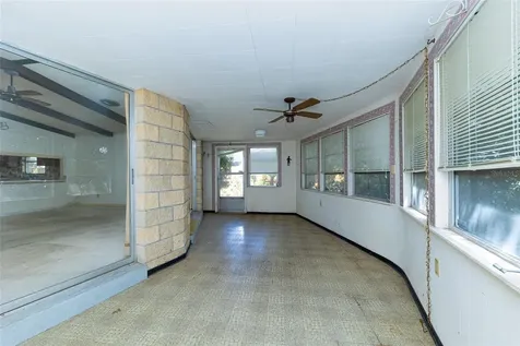 10 Spring Lake Way Ocala FL 34472