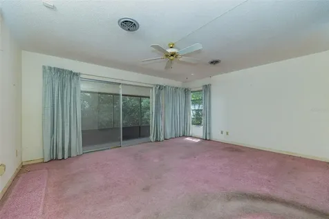 10 Spring Lake Way Ocala FL 34472