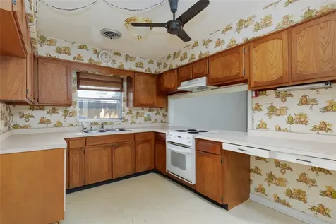 10 Spring Lake Way Ocala FL 34472