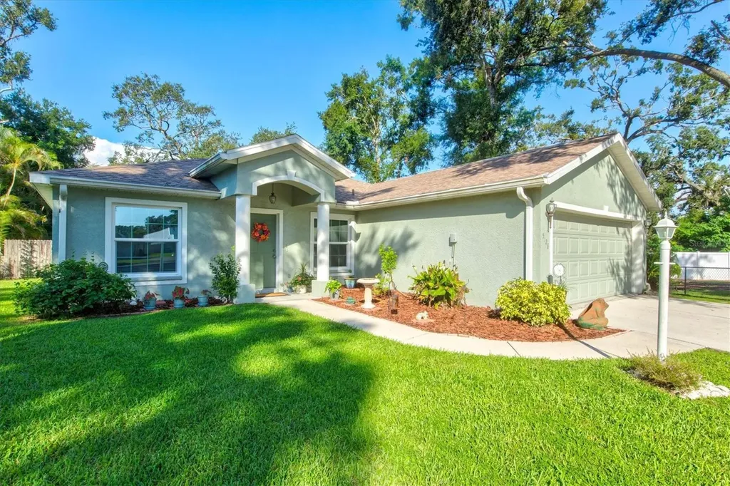 5128 18th Lane E Bradenton FL 34203