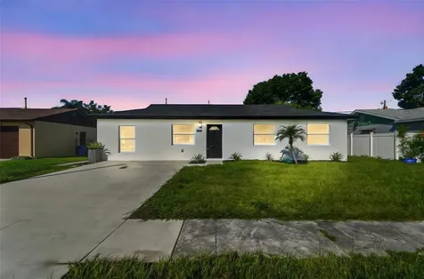 3430 Applewood Terrace N Pinellas Park FL 33781
