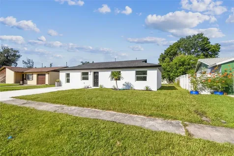 3430 Applewood Terrace N Pinellas Park FL 33781