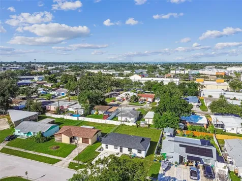 3430 Applewood Terrace N Pinellas Park FL 33781