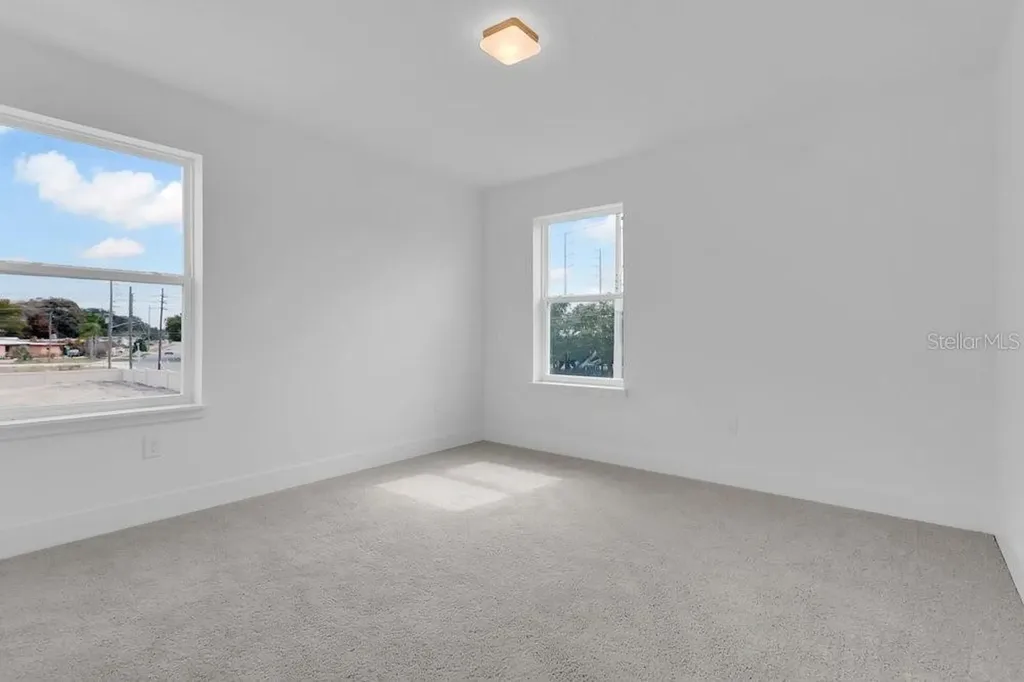 106 Elena Lavin Circle Orlando FL 32807