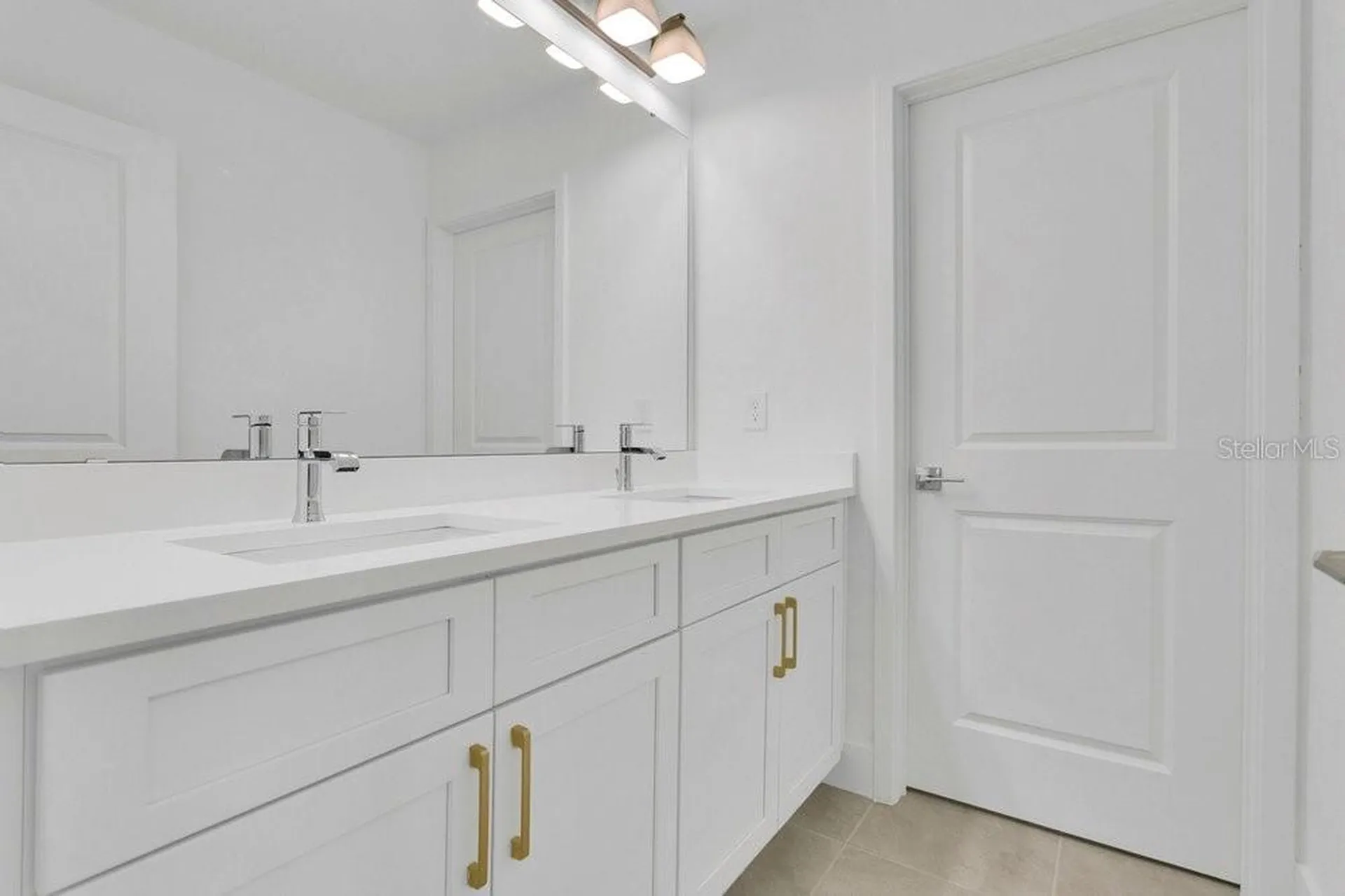 106 Elena Lavin Circle Orlando FL 32807