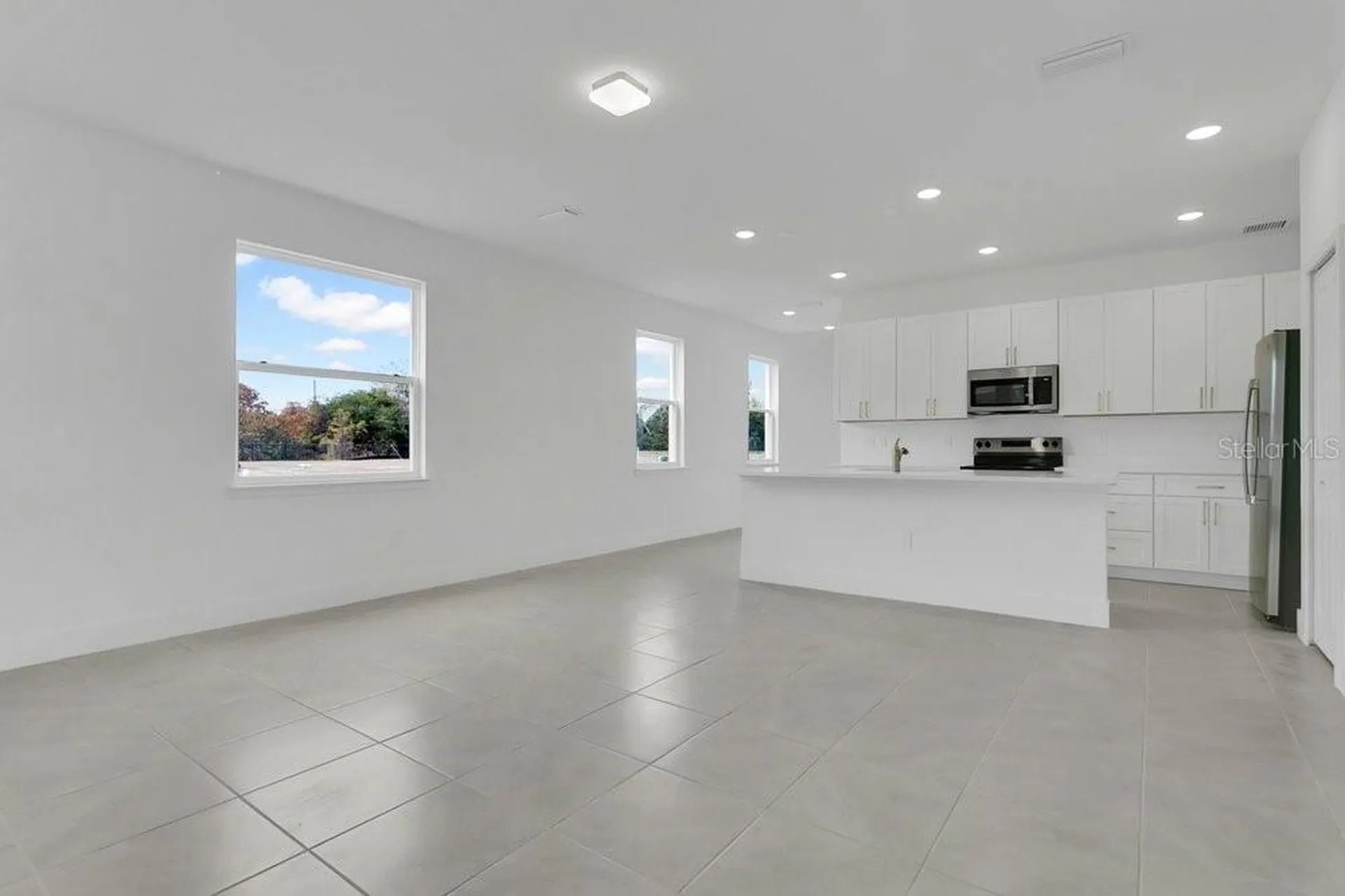 106 Elena Lavin Circle Orlando FL 32807