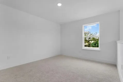 292 Elena Lavin Circle Orlando FL 32807