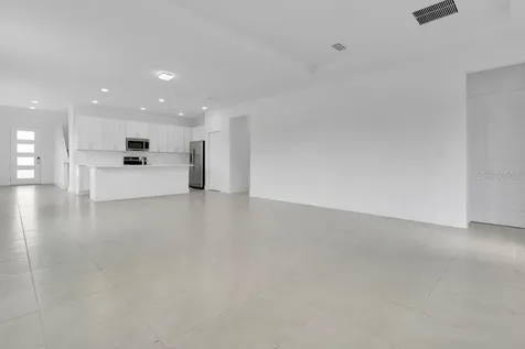 292 Elena Lavin Circle Orlando FL 32807