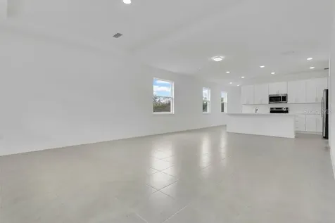 292 Elena Lavin Circle Orlando FL 32807