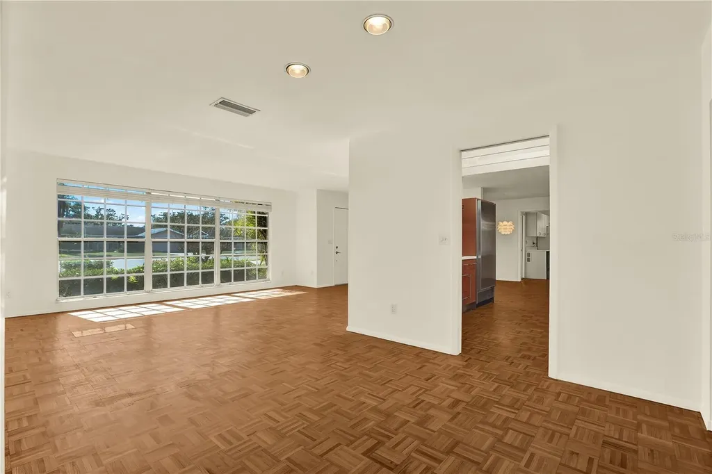 2670 Red Oak Court Clearwater FL 33761