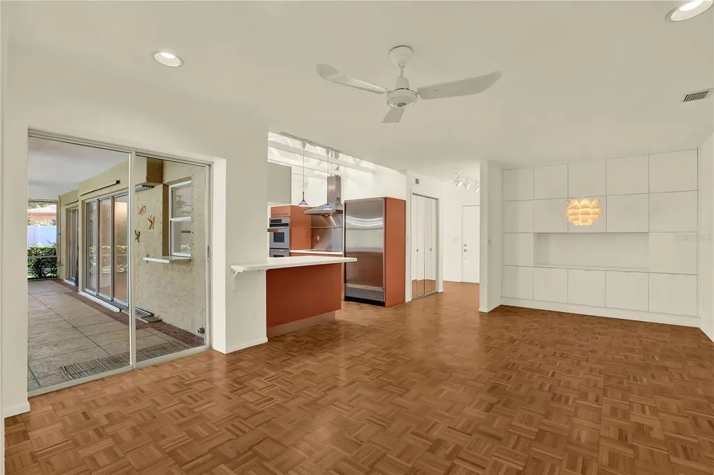 2670 Red Oak Court Clearwater FL 33761