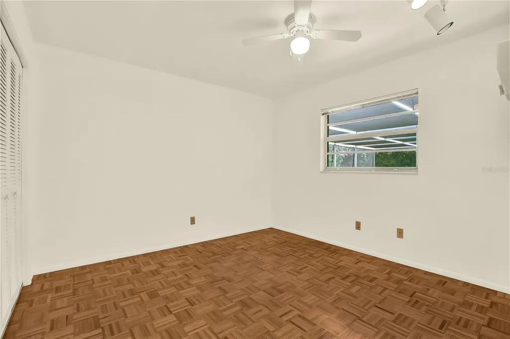 2670 Red Oak Court Clearwater FL 33761