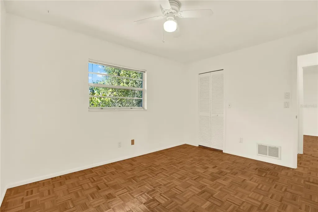 2670 Red Oak Court Clearwater FL 33761