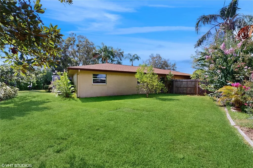 2670 Red Oak Court Clearwater FL 33761